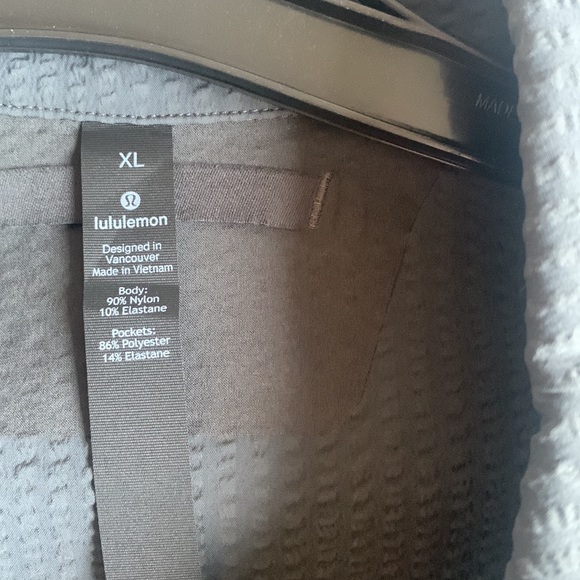 COPY - Mens lulu spring coat. Xl - Picture 2 of 7